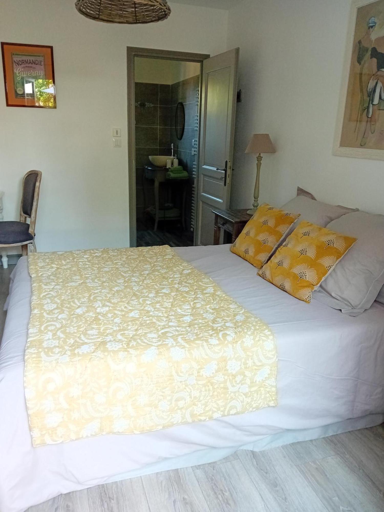 Chambre De Charme Vernon  Εξωτερικό φωτογραφία